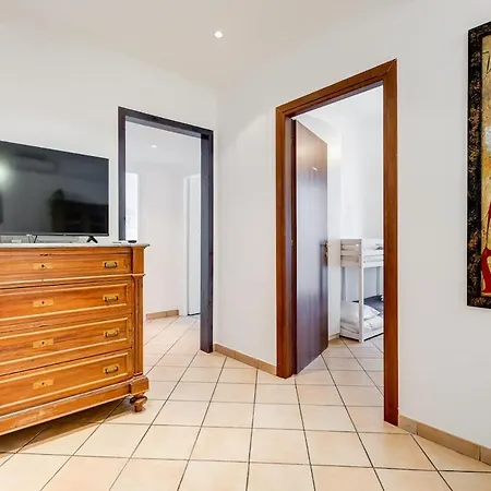 Bbl - Malatesta! 2 Bedrooms *